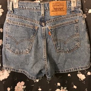 Levi’s 912 Slim Fit Shorts Size 9
